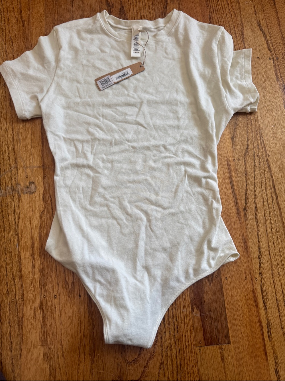 NWT Skims bodycon cream bodysuit